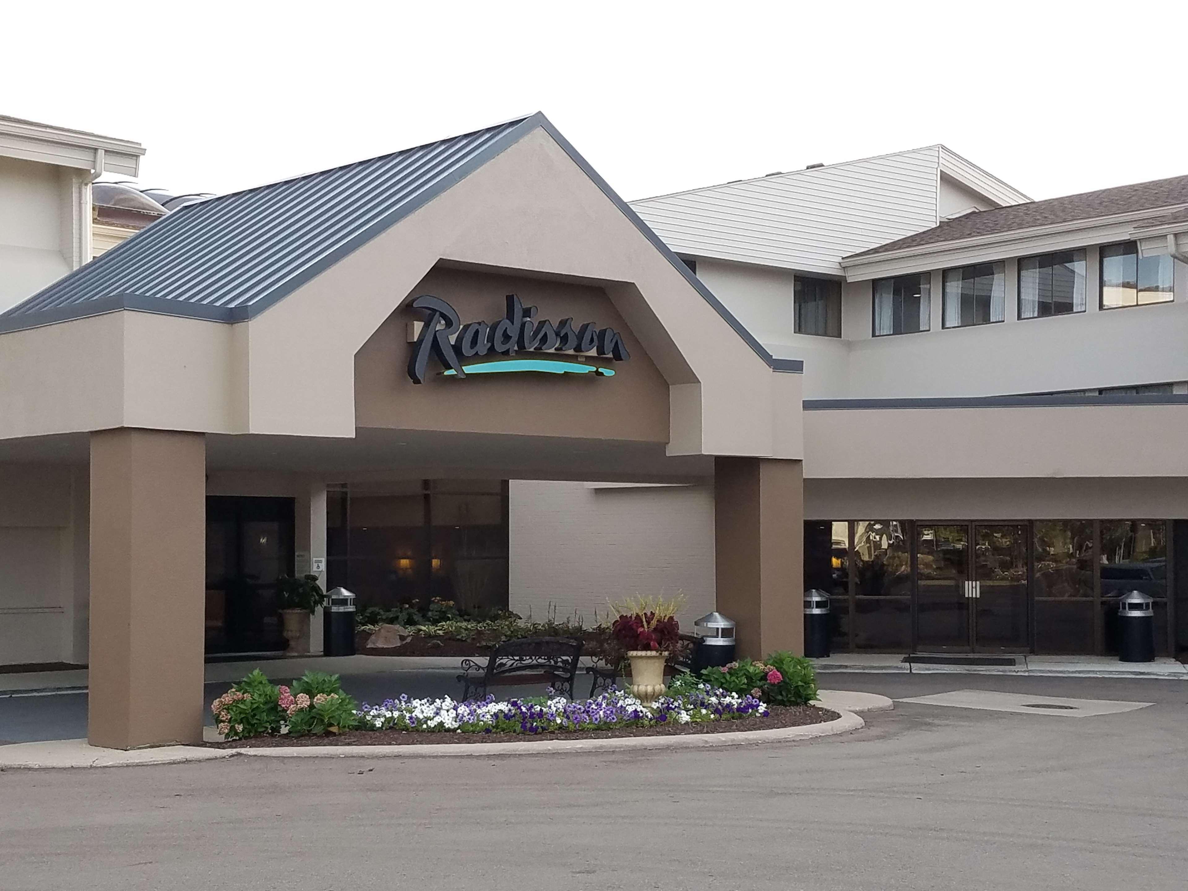 RADISSON HOTEL DETROIT-FARMINGTON HILLS ФАРМИНГТОН-ХИЛЛЗ, MI 3* (США) - от  7132 RUB | NOCHI